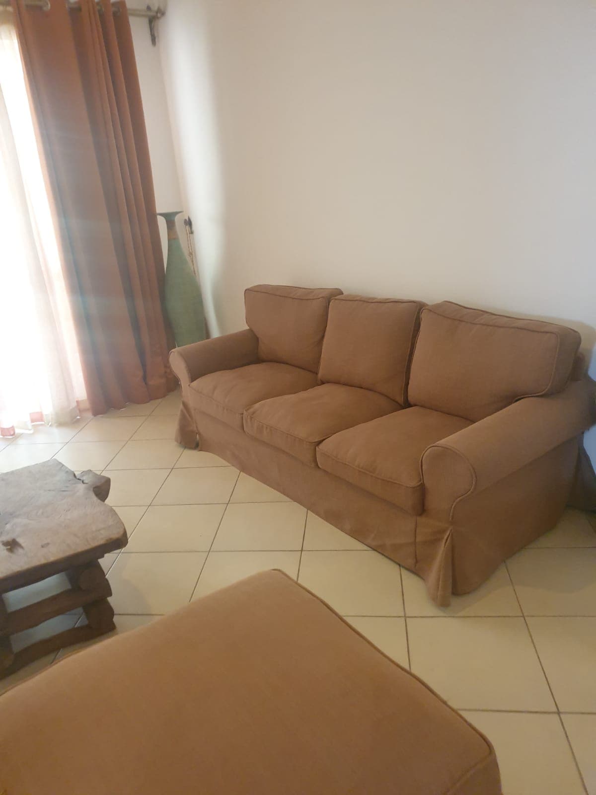 2 Bedroom Furnished For Rent On Brookside Grove